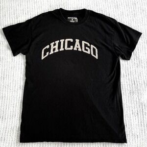 PrettyLittleThing Chicago Graphic T-Shirt Womens Small Black Excellent Short Slv